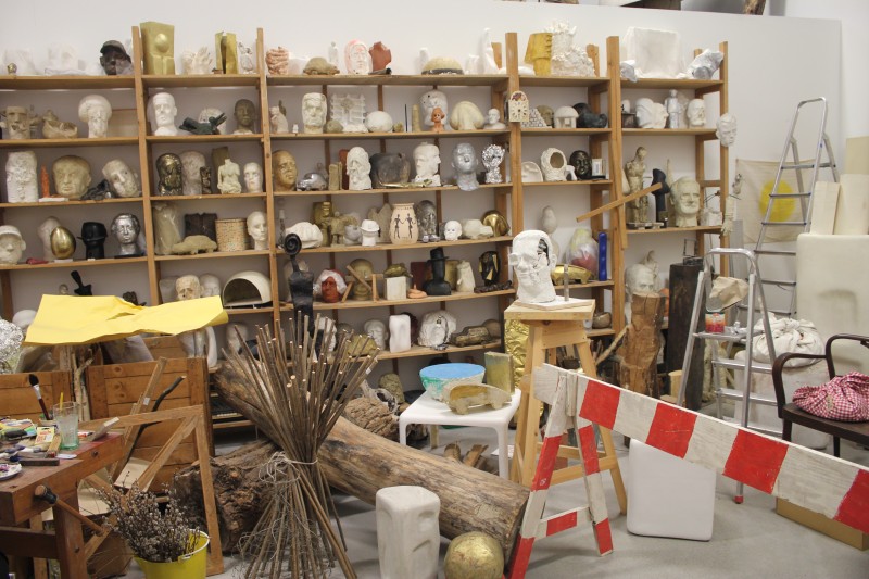 Kall meg gjerne dum, primitiv og smaklaus, men dette rommet seier meg ikkje så veldig mykje. Contempfaktoren her omkring er som de ser heller høg.